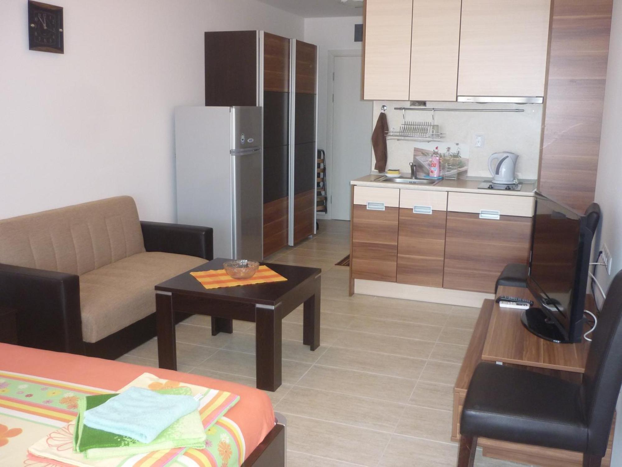 Ganozliev'S Apartments In Kavatsi Area 소조폴 외부 사진