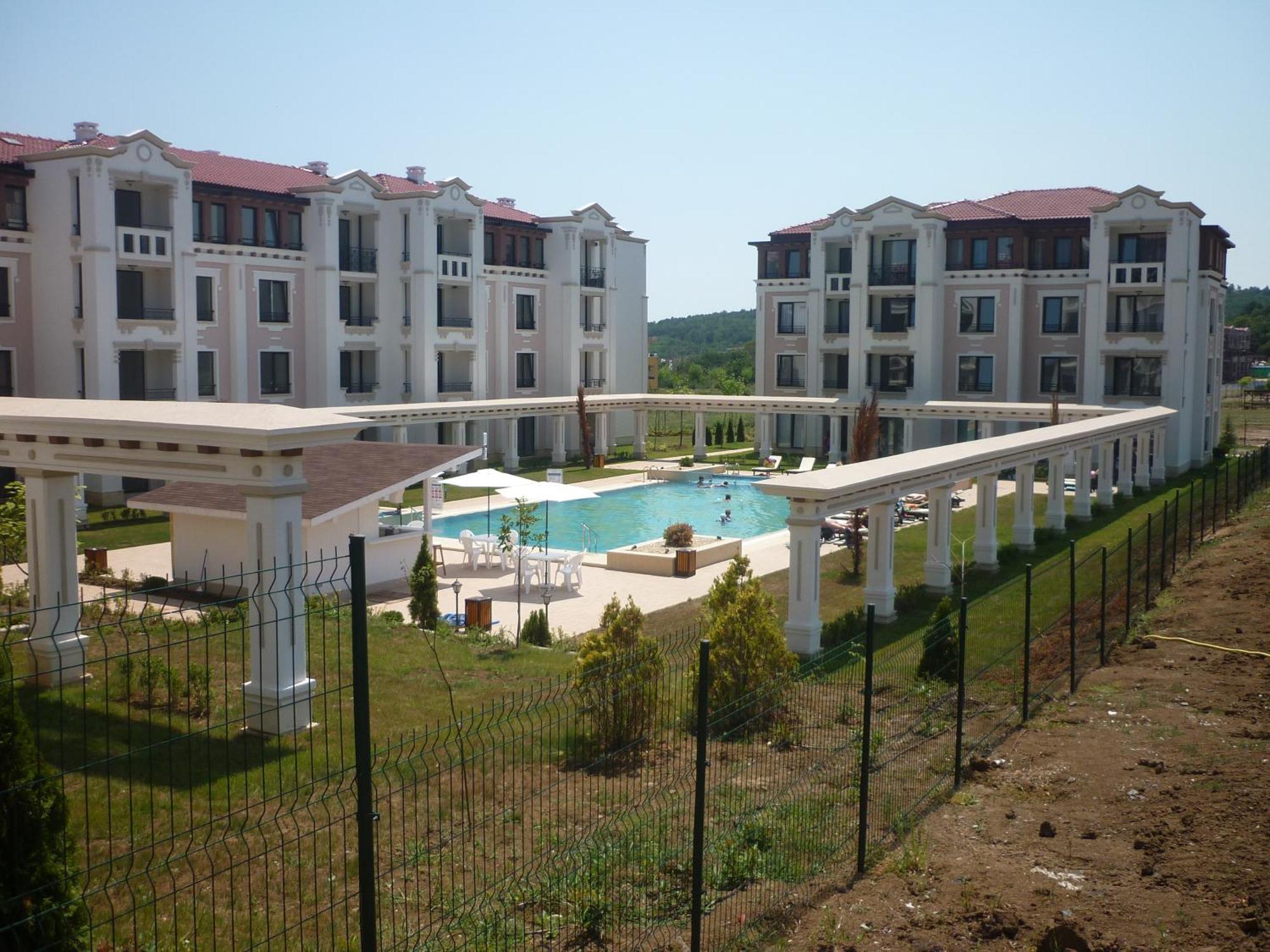 Ganozliev'S Apartments In Kavatsi Area 소조폴 외부 사진